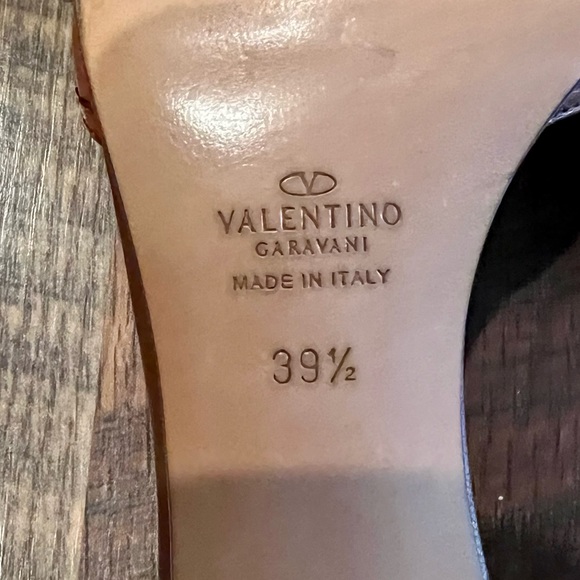 VALENTINO Garavani D'Orsay Peep Toe Pumps Brown 39 1/2 - Picture 9 of 13